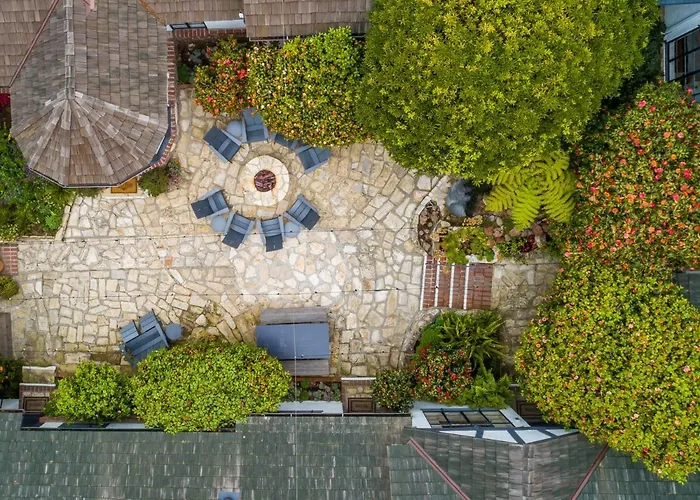 The Vagabond'S House Boutique Inn